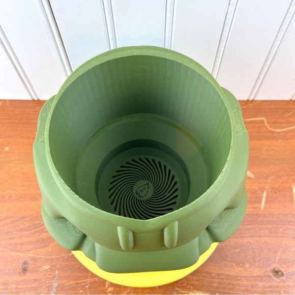 Hoodie Planter Pot, Sweatshirt Flower Pot, Indoor Planter - Picture 3 of 11